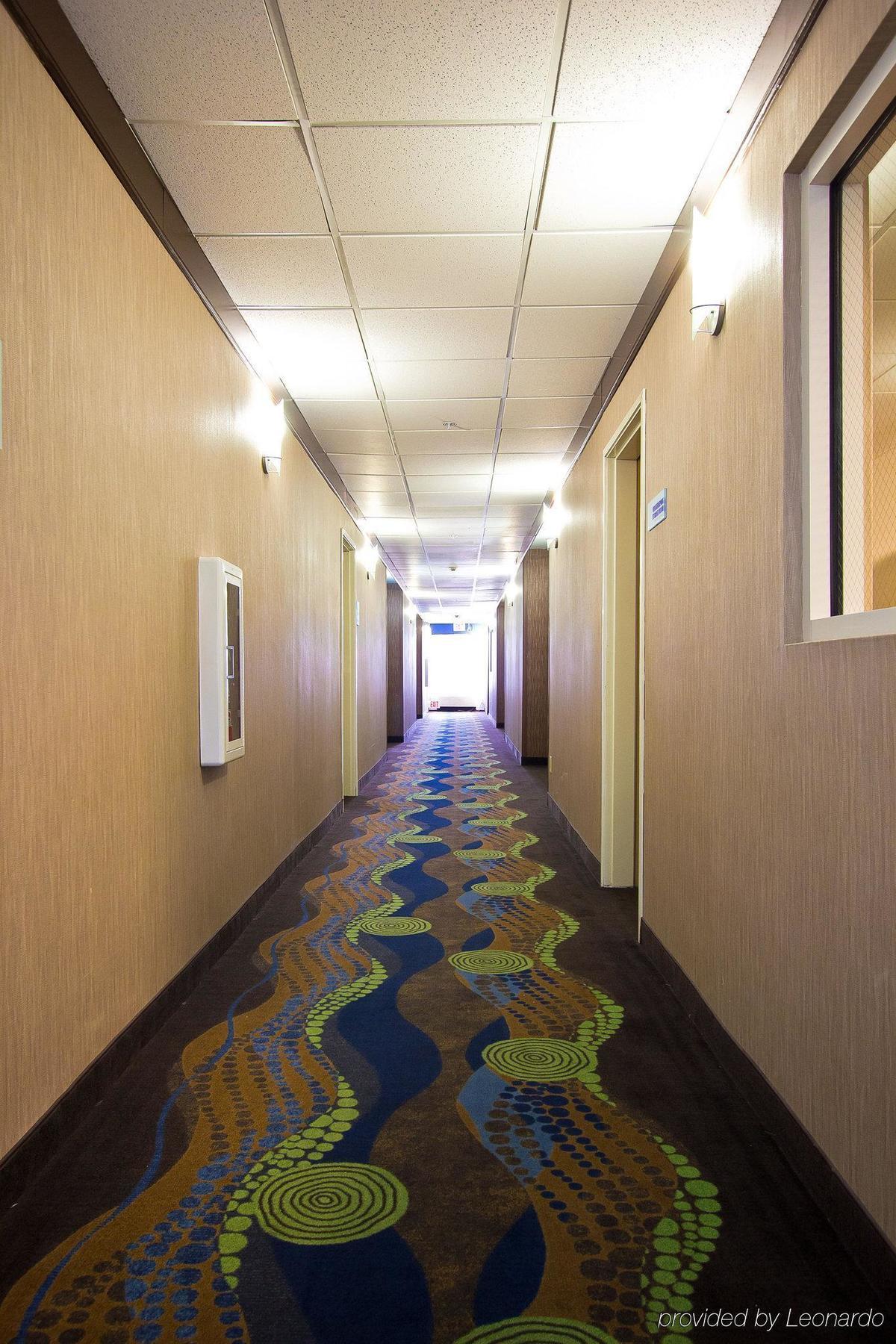 Holiday Inn Express Hotel And Suites Bastrop By Ihg Exterior photo